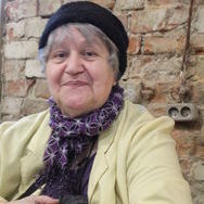 Вдова сына Сергея Есенина побывала в подвалах бывшей томской тюрьмы НКВД